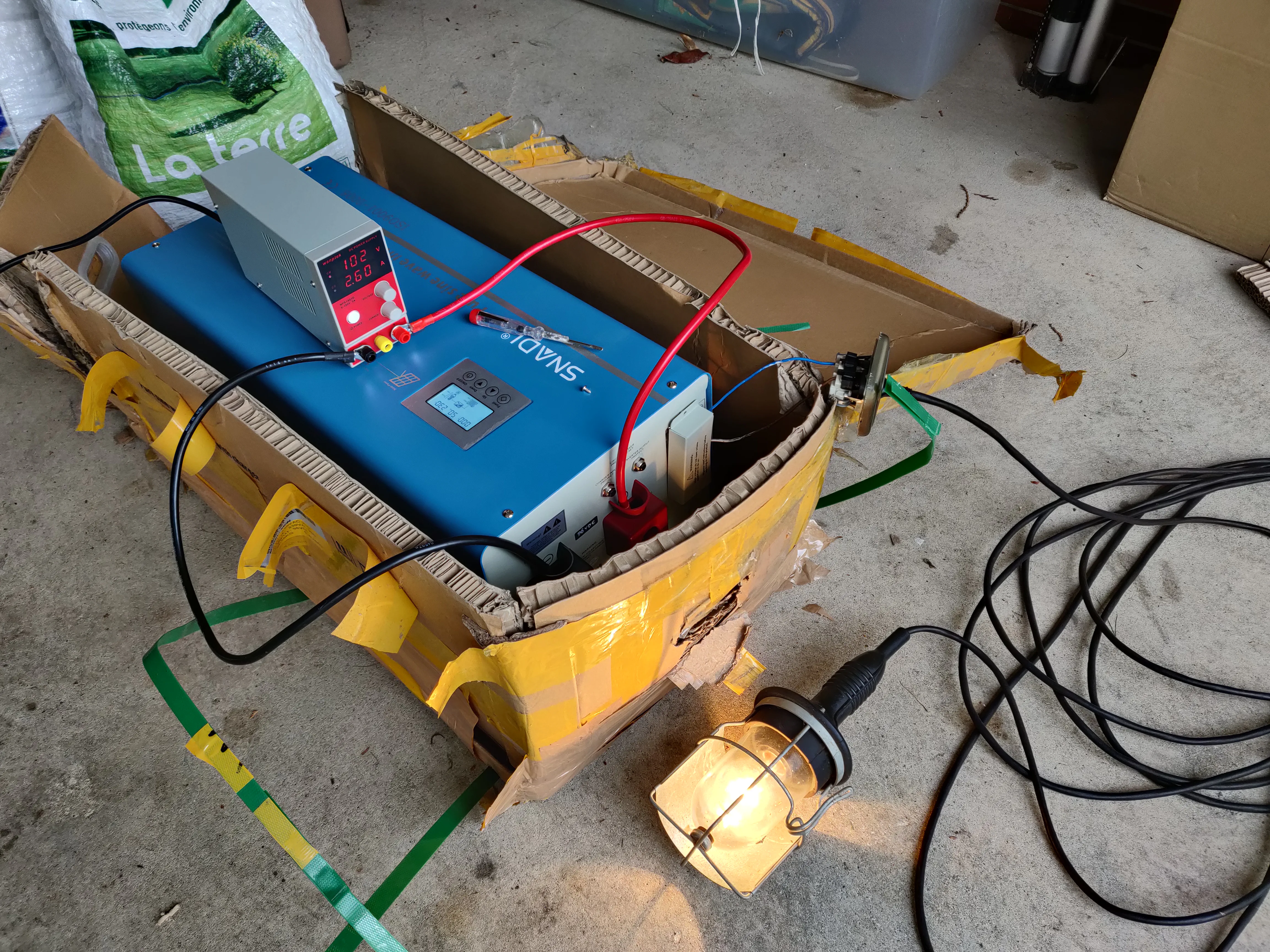 Testing the 8kW SNADI Inverter The 8kW SNADI inverter being tested with a 100VDC power supply.