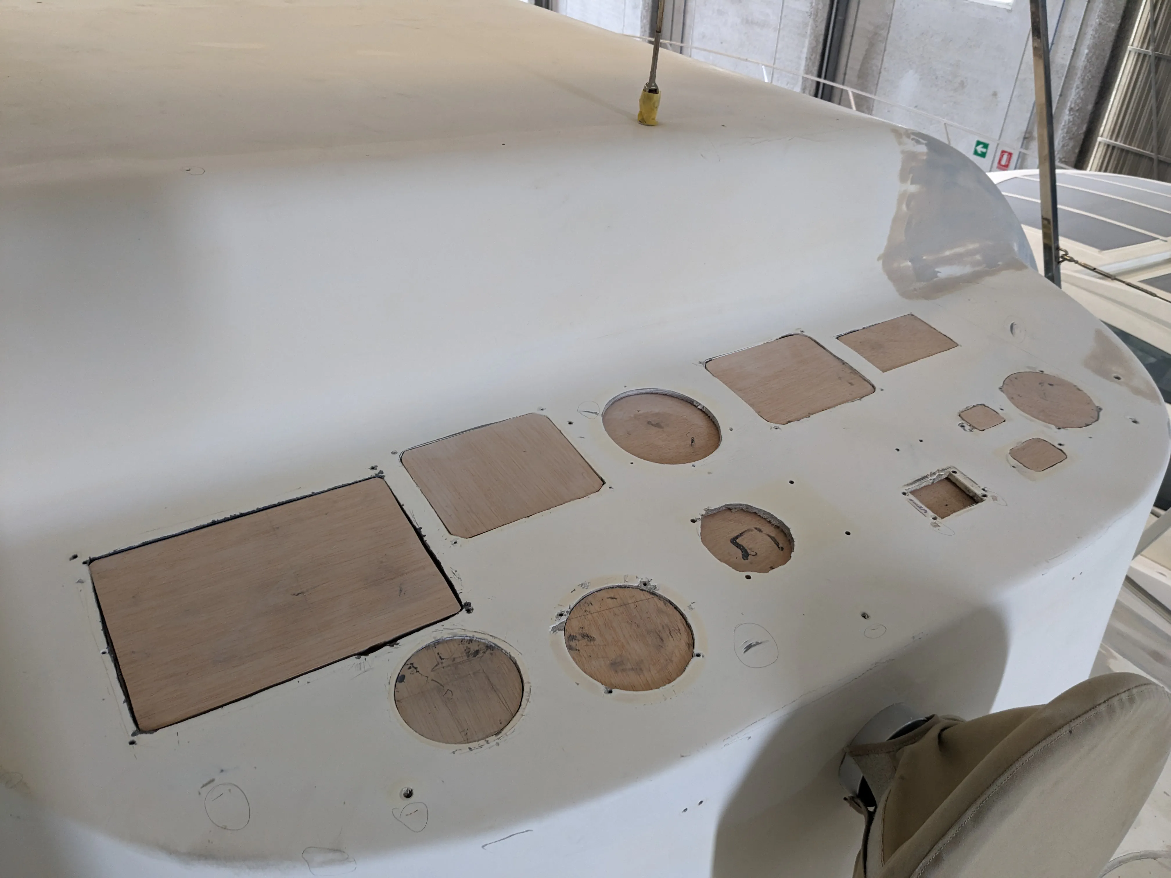Flybridge console preparation