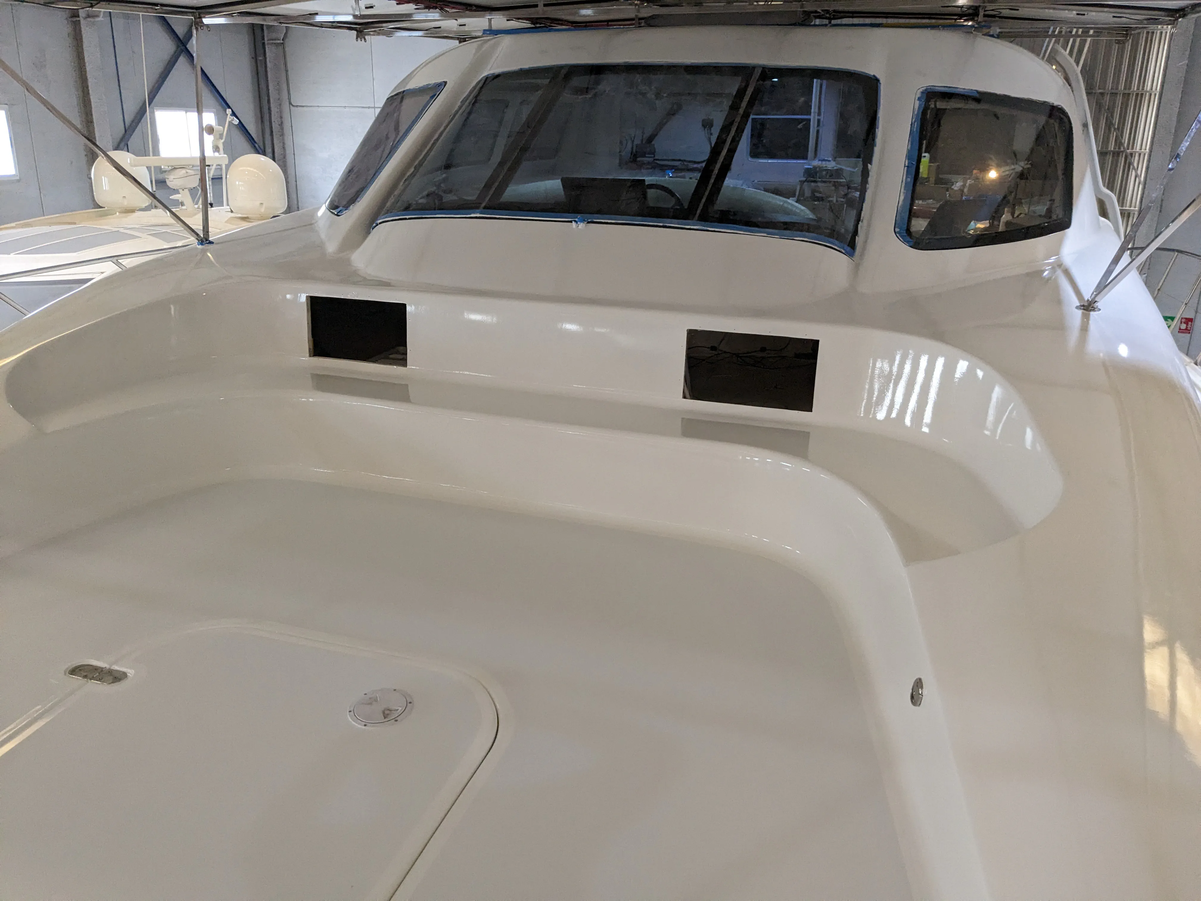 Finished anti-slip paint Anti-slip paint applied