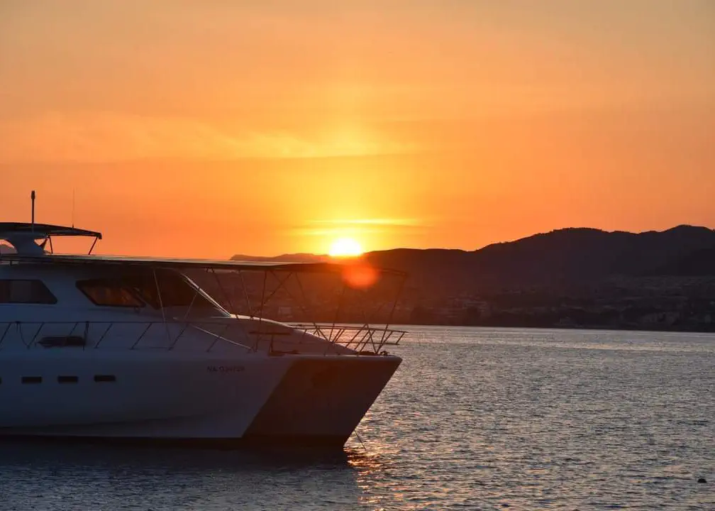 Escargot au coucher du soleil à La Azohía