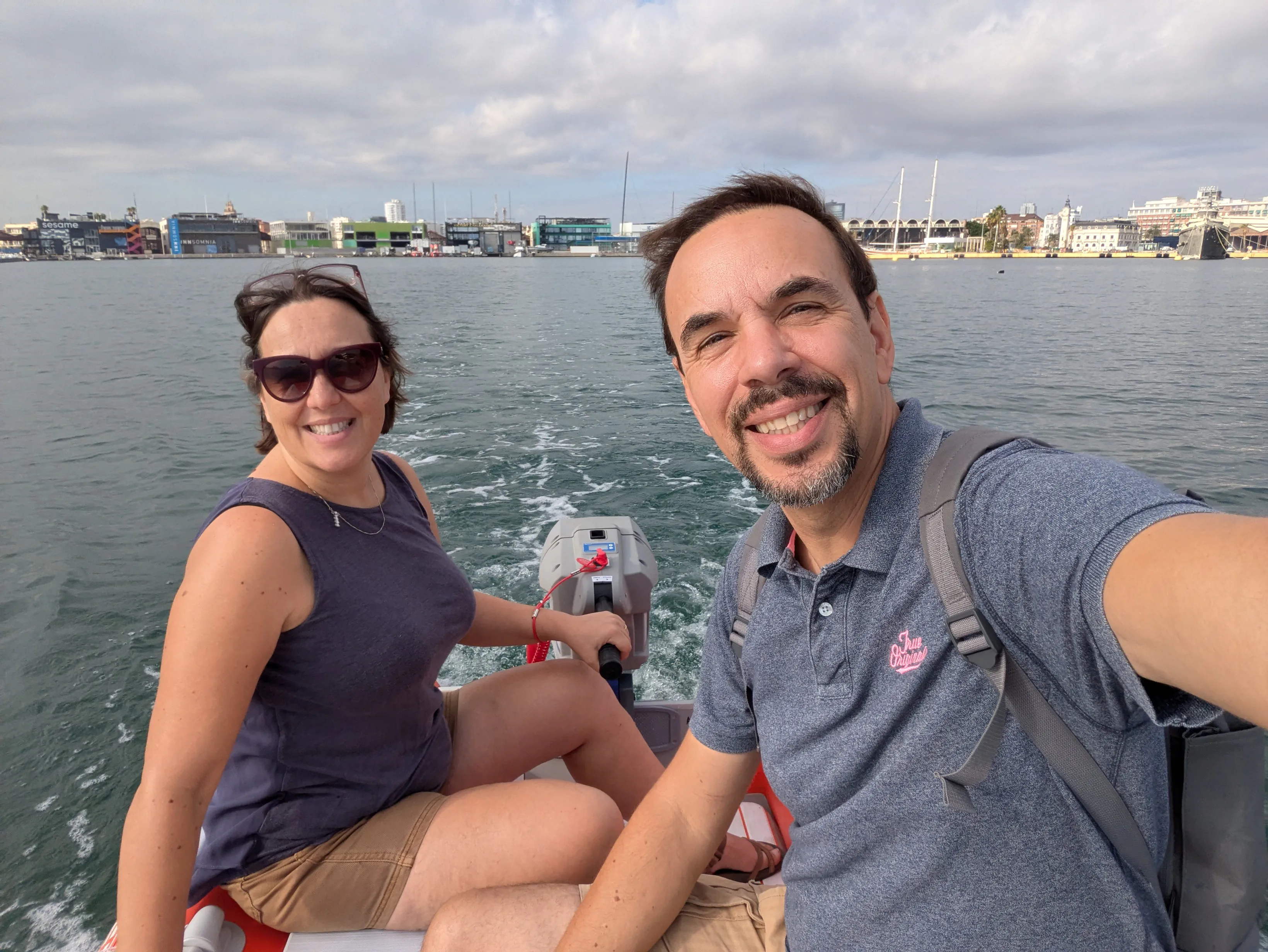 Balade en annexe dans le port de Valence